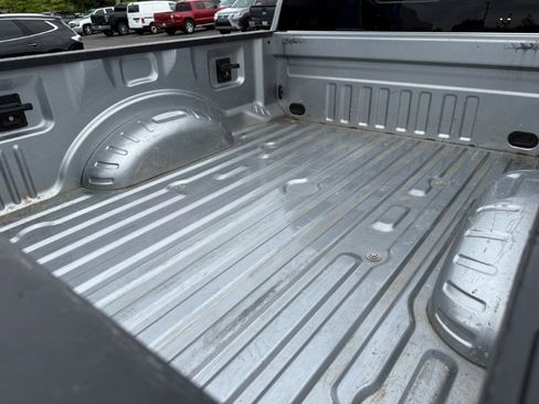 Used 2022 Ford F250 XLT w/ XLT Premium Package AWD/4WD image 6