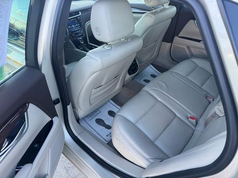 Used 2016 Cadillac XTS Luxury w/ Driver Awareness Package image 9