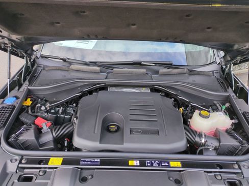 New 2026 Land Rover Range Rover SE AWD/4WD image 31