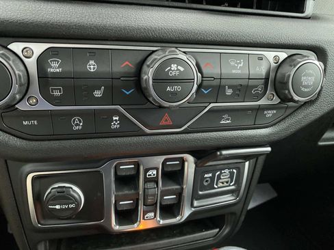 New 2026 Jeep Wrangler Sport S image 10