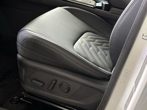 New 2026 Kia Sportage X-Line AWD/4WD image 12