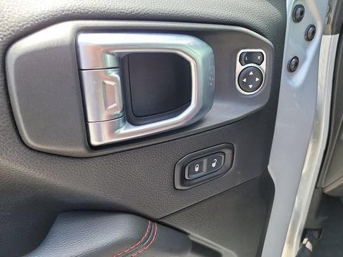 Used 2023 Jeep Wrangler Unlimited Rubicon 4xe AWD/4WD image 17