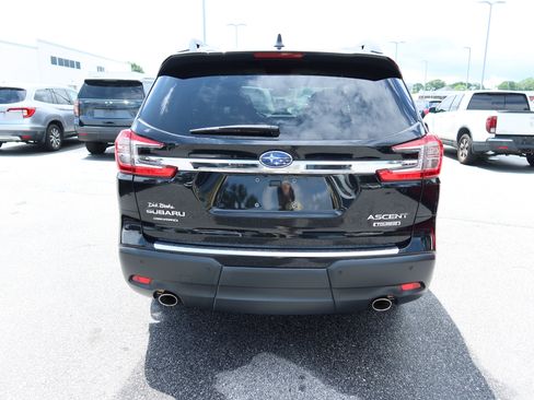 Used 2023 Subaru Ascent Touring AWD/4WD image 5