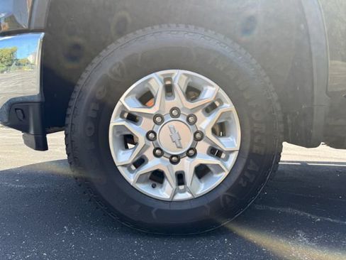 Used 2020 Chevrolet Silverado 2500 LTZ w/ LTZ Plus Package AWD/4WD image 31