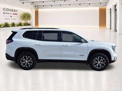 Used 2026 GMC Acadia AT4 w/ Luxury Package AWD/4WD image 14