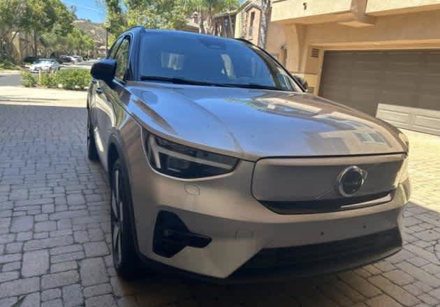 Used 2024 Volvo XC40 Recharge Ultimate w/ Protection Package Premier AWD/4WD image 9
