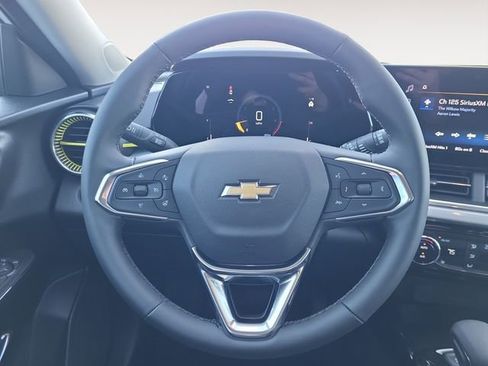 New 2026 Chevrolet Trax LT w/ Driver Confidence Package image 17