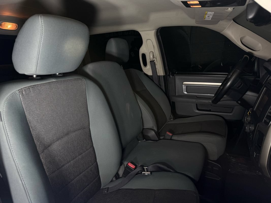 Used 2014 RAM 1500 Classic SLT w/ Luxury Group AWD/4WD image 18