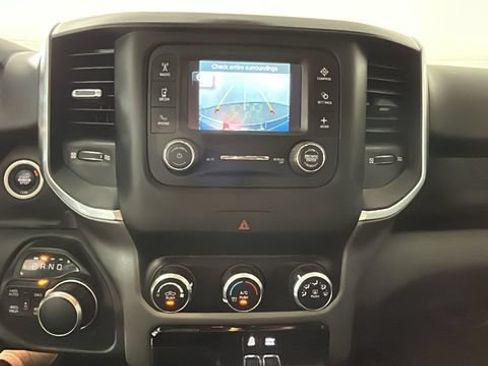 Used 2019 RAM 1500 Big Horn AWD/4WD image 24