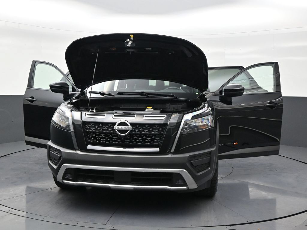 Used 2025 Nissan Pathfinder Rock Creek AWD/4WD image 34