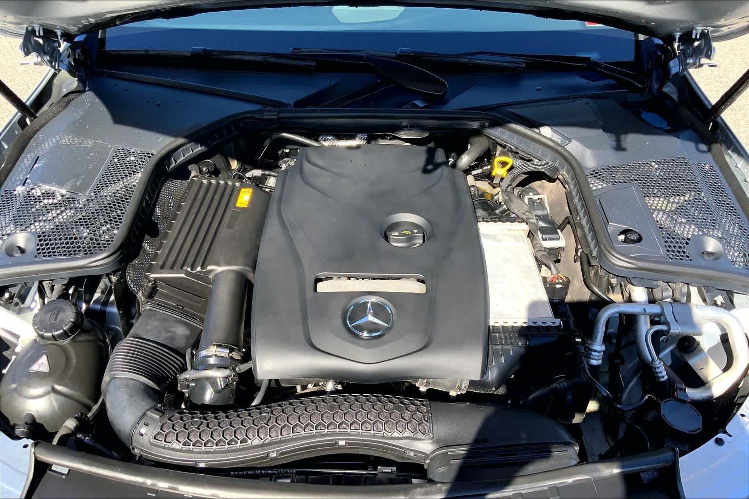 Used 2018 Mercedes-Benz C 300 4MATIC Sedan image 32