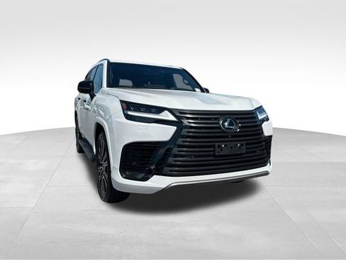 Used 2023 Lexus LX 600 4WD w/ Appearance Package image 7