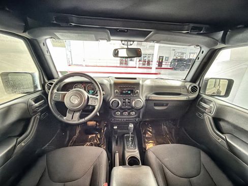 Used 2017 Jeep Wrangler Unlimited Sport w/ Quick Order Package 24S image 21