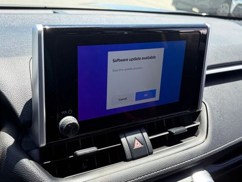 Used 2023 Toyota RAV4 LE FWD image 11