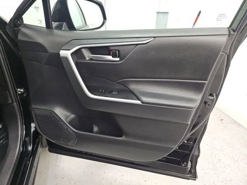 Certified 2025 Toyota RAV4 XLE w/ Convenience Package image 37