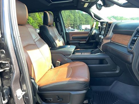 Used 2022 RAM 2500 Limited AWD/4WD image 28