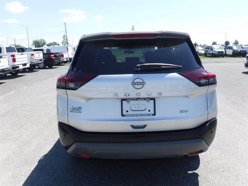Used 2023 Nissan Rogue SV FWD image 5