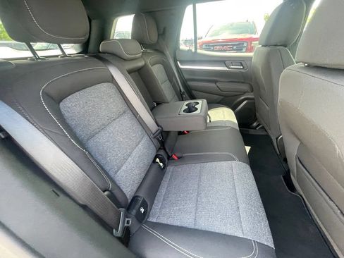 Used 2025 GMC Terrain Elevation w/ Technology Package II FWD image 26