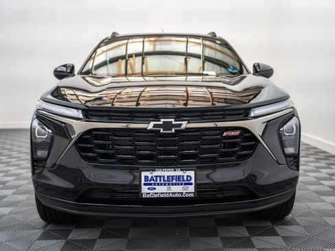 New 2026 Chevrolet Trax RS w/ Sunroof Package FWD image 2