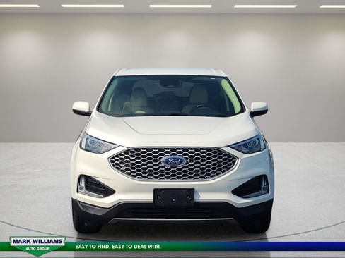 Certified 2023 Ford Edge SEL w/ Convenience Package AWD/4WD image 9