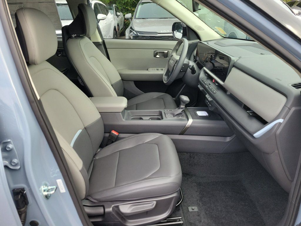 New 2027 Kia Seltos EX FWD image 7