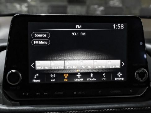 Used 2022 Nissan Rogue SV FWD image 25