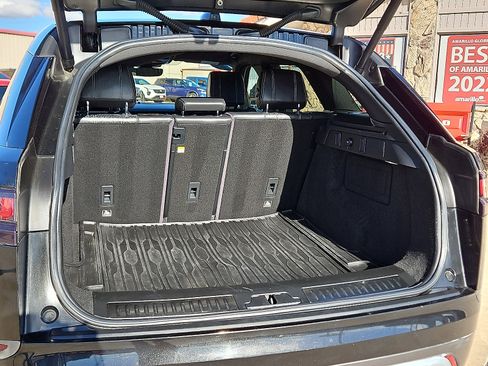 Used 2018 Land Rover Range Rover Velar R-Dynamic SE image 6