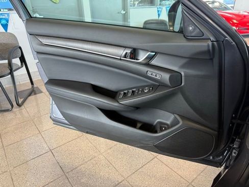 Used 2018 Honda Accord EX-L image 21