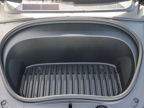 Used 2025 Tesla Model 3 Long Range image 27