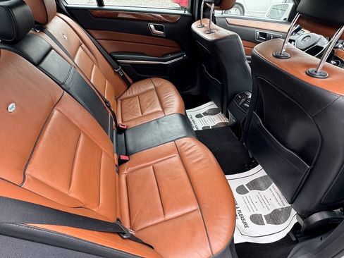 Used 2014 Mercedes-Benz E 350 4MATIC Sedan image 22