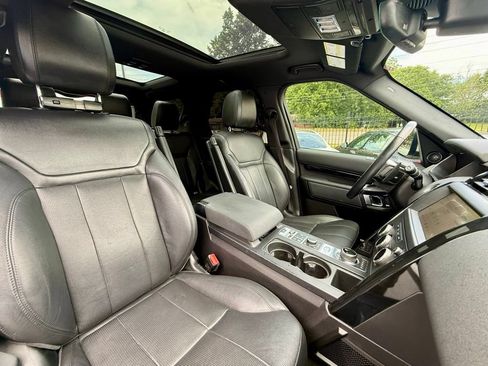 Used 2018 Land Rover Discovery SE AWD/4WD image 33