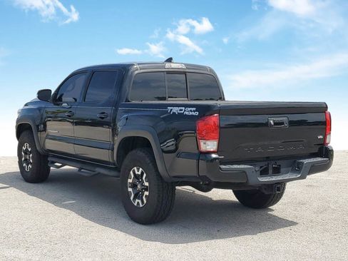 Used 2016 Toyota Tacoma 2WD Double Cab image 3