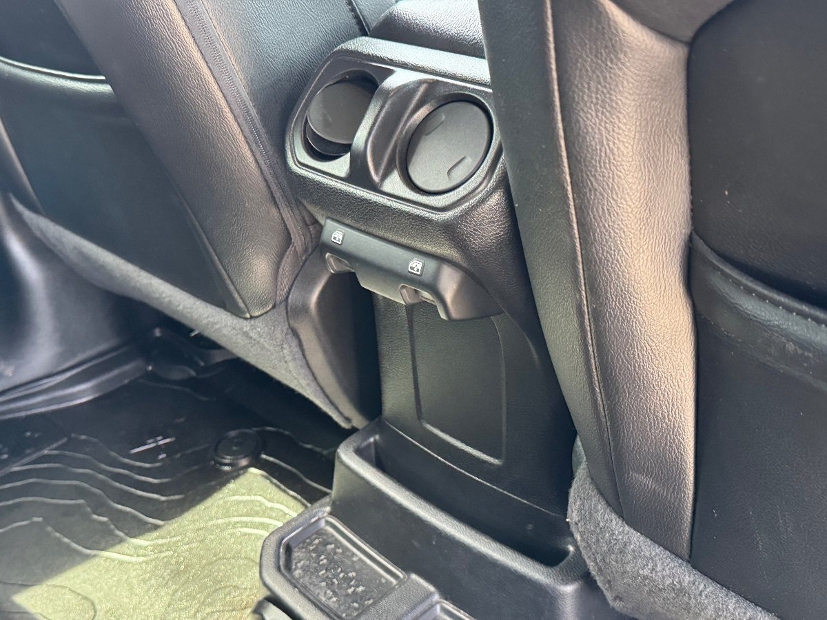 Used 2020 Jeep Wrangler Unlimited Sport AWD/4WD image 19