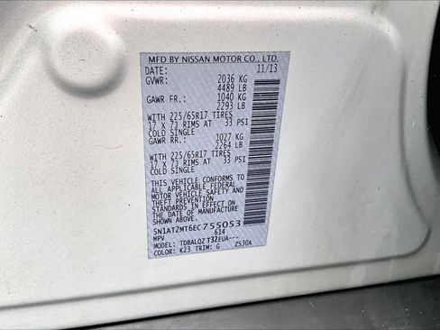 Used 2014 Nissan Rogue SV image 36