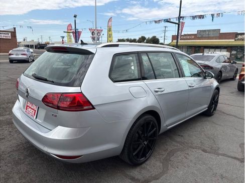 Used 2016 Volkswagen Golf SEL w/ Lighting Package (SEL) FWD image 10