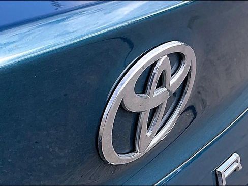 Used 2025 Toyota Camry LE image 30