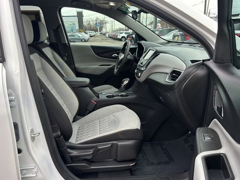 Used 2023 Chevrolet Equinox LS w/ LS Convenience Package image 13