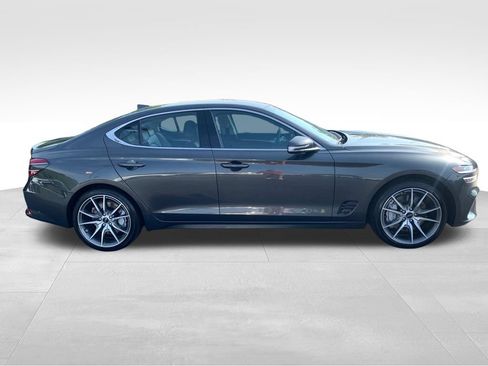 Used 2025 Genesis G70 2.5T AWD/4WD image 6