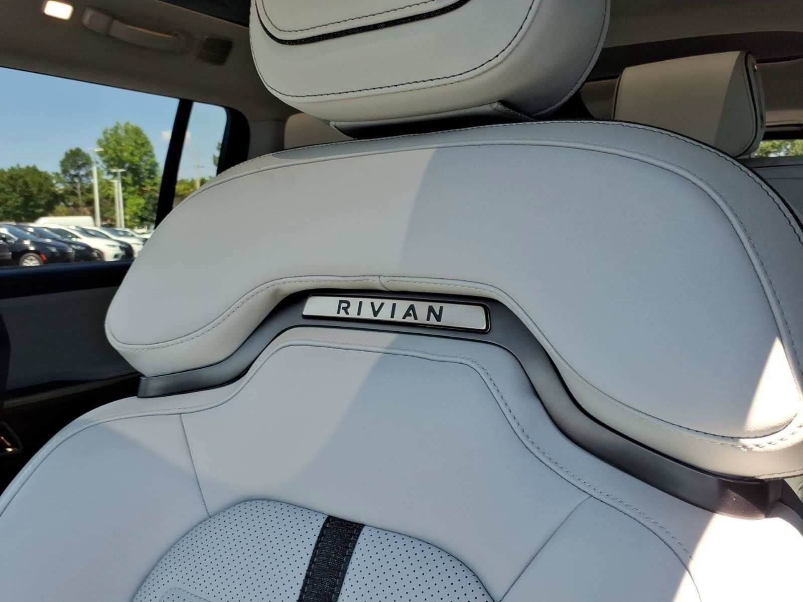 Used 2024 Rivian R1S Adventure Quad AWD/4WD image 21