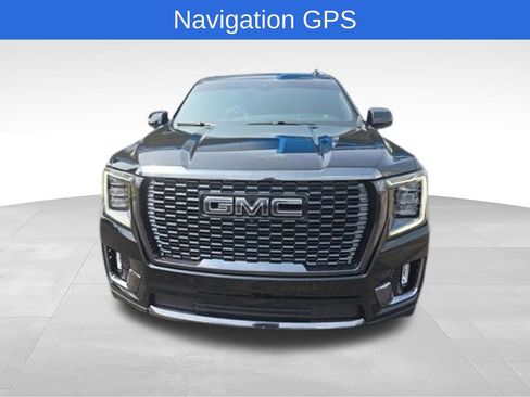 Used 2023 GMC Yukon Denali Ultimate AWD/4WD image 9