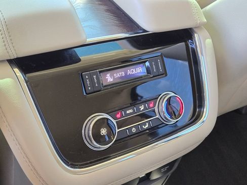 Used 2021 Lincoln Navigator 4WD image 18