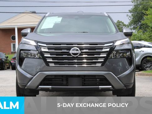 Used 2026 Nissan Rogue SL FWD image 4