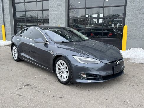 Used 2017 Tesla Model S 100D image 48