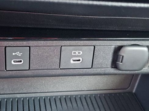 New 2026 Toyota Prius XLE image 30