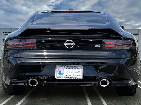 Used 2023 Nissan Z w/ Floor Mat Package RWD image 3