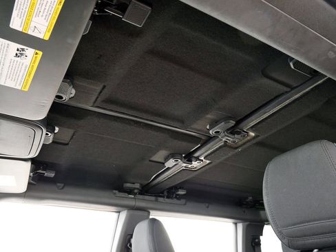 Used 2022 Ford Bronco Outer Banks AWD/4WD image 35