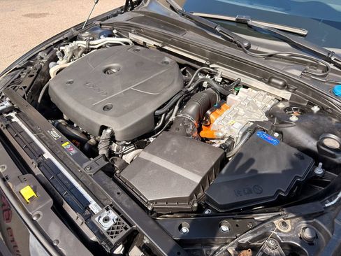 Used 2023 Volvo S60 T8 Plus AWD/4WD image 47