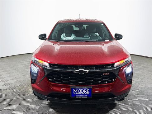 Used 2024 Chevrolet Trax RS w/ Driver Confidence Package image 3