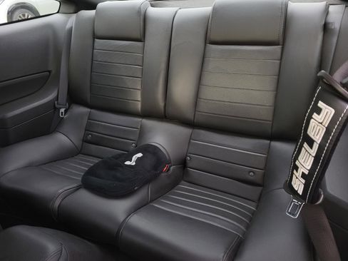 Used 2009 Ford Mustang Shelby GT500 RWD image 10
