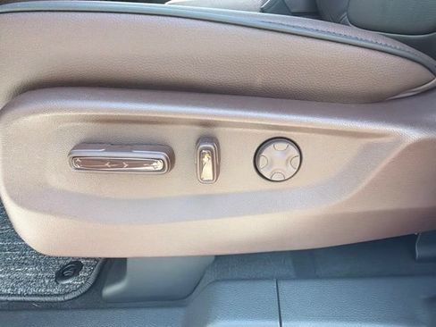 New 2026 Honda Odyssey Touring image 18